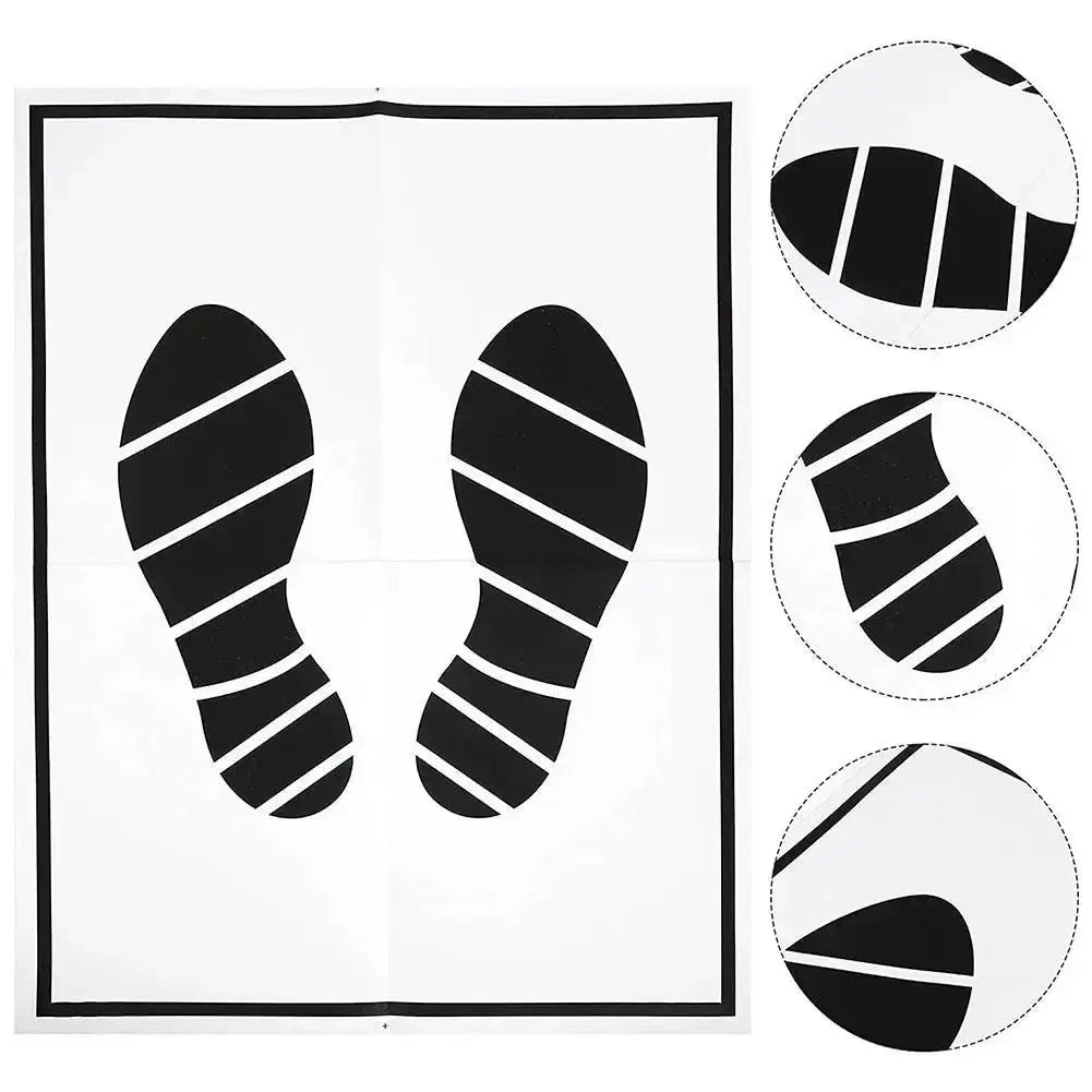 Disposable car floor mats by Simples Market; white sheet with black footprint icons, waterproof anti-slip protection