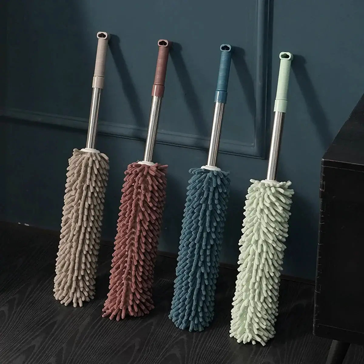 Simples Market four mini car dusters with extendable bendable polyester microfiber heads in beige, mauve, blue and green
