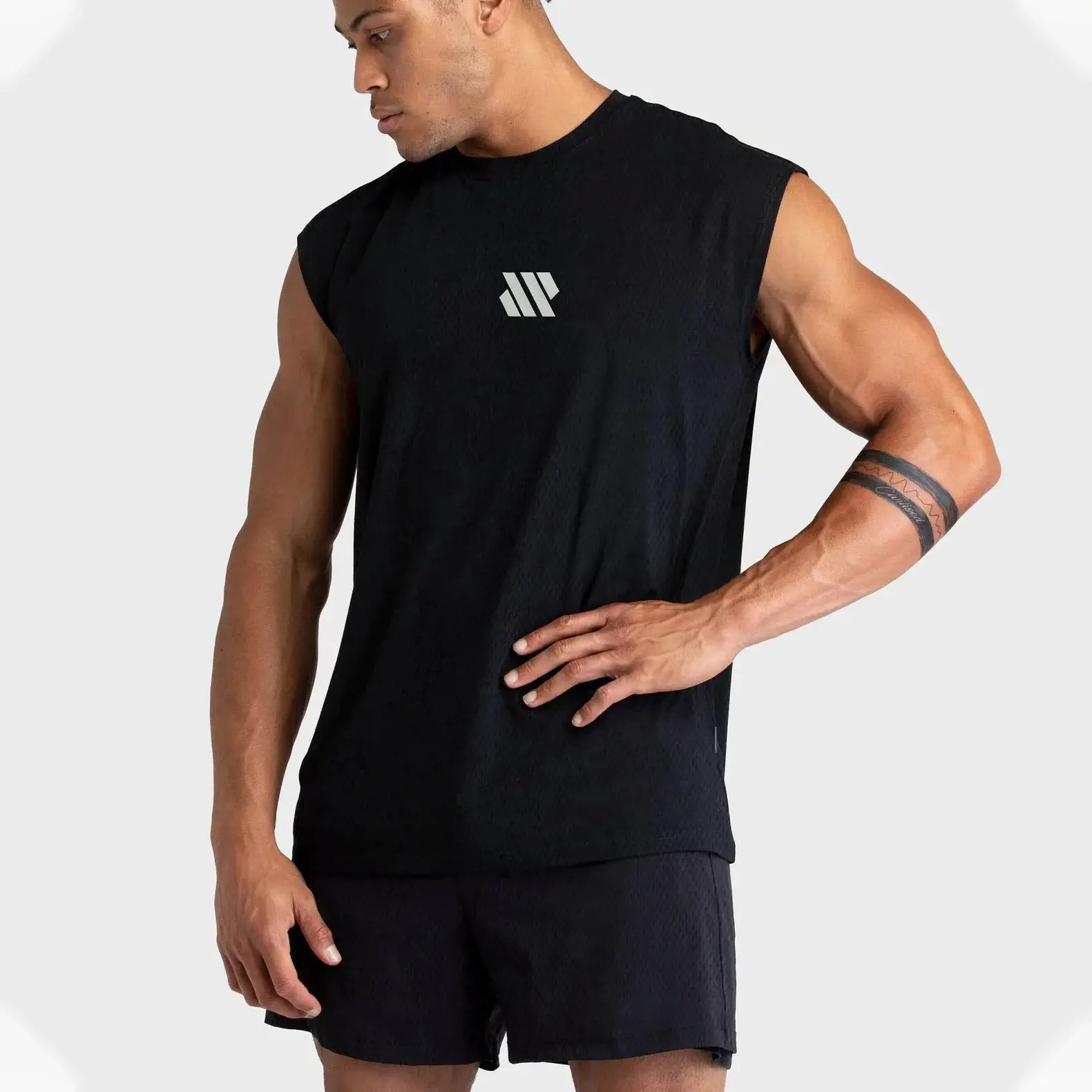 Men's Sleeveless Sports Shirt Quick Dry Breathable Vest for Gym Running and Training Loose Fit Summer Wear