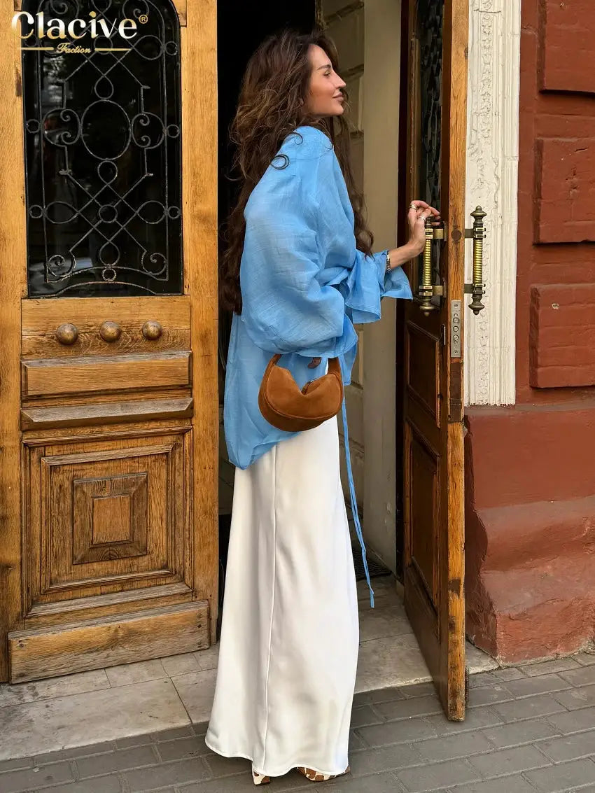 Clacive blue loose women's blouse with long sleeves and relaxed fit