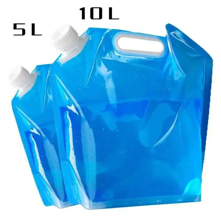Collapsible blue water containers (5L/10L) by Simples Market, two jugs with white caps and a handle