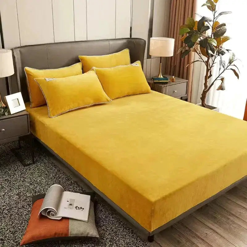 AISIRUI warm winter plush fitted sheet in golden coral fleece for double bed with matching yellow pillowcases