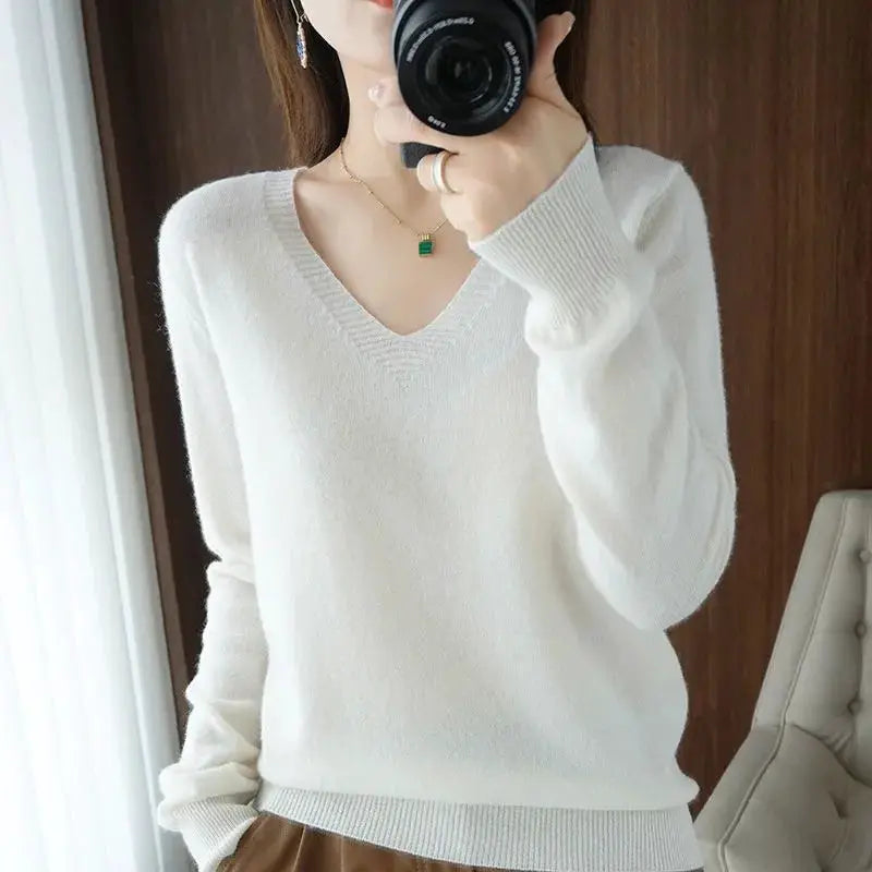 LunaThreads Womens Solid Wool Blend Pullover Slim Fit V Neck Knitwear For Spring And Autumn