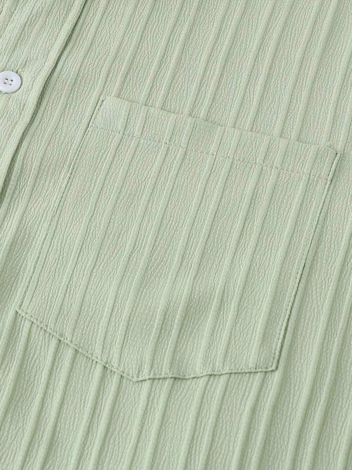 Men's short-sleeve solid light-green shirt with chest pocket by Simples Market