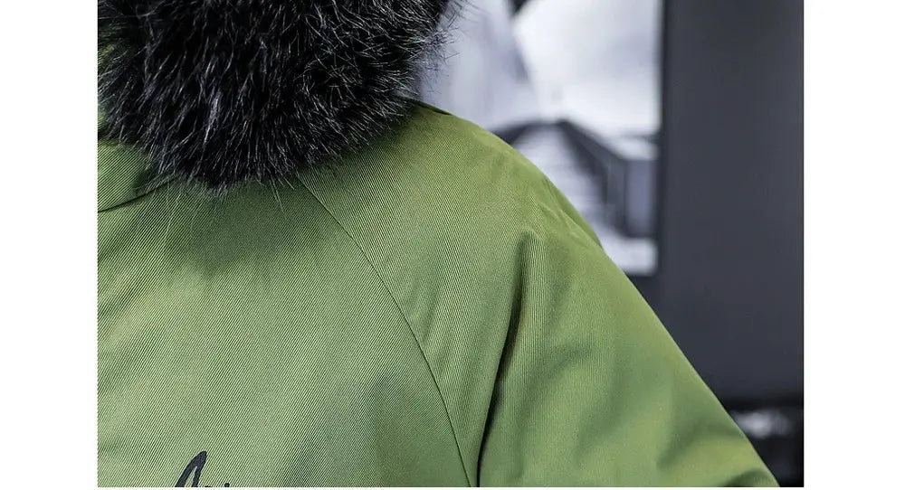 Green winter men's long down jacket with black fur collar, padded parka