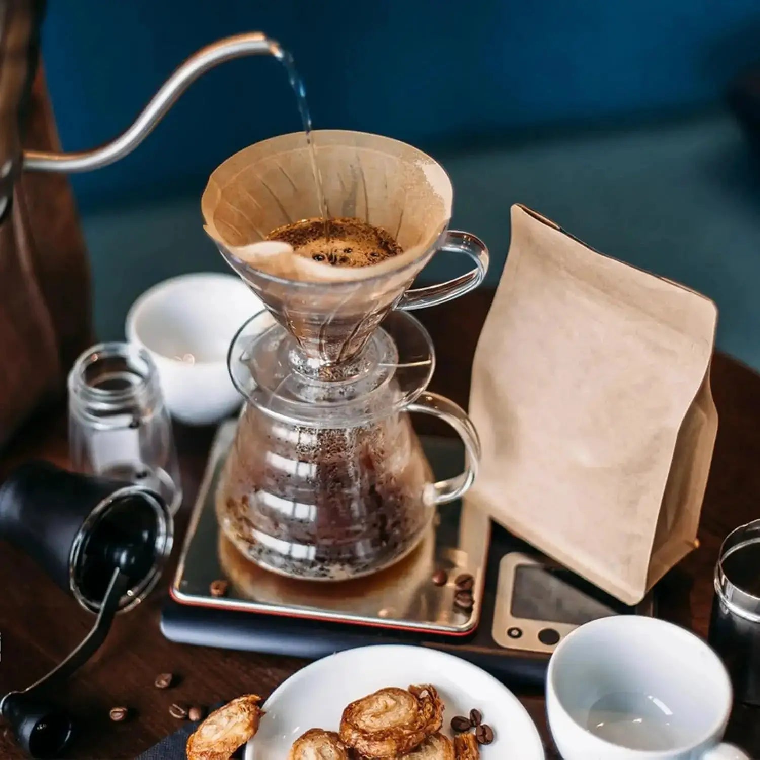 U-Shaped Disposable Coffee Filter Paper Bags Eco Friendly Hourglass Design For Optimal Coffee Extraction