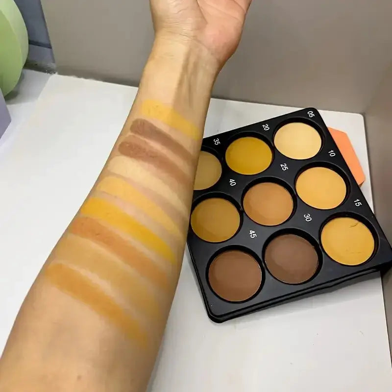NovaGlo 9 Color Dark Bronze Foundation Palette For Oil Control Matte Finish With Delicate Glitter Contouring Concealer