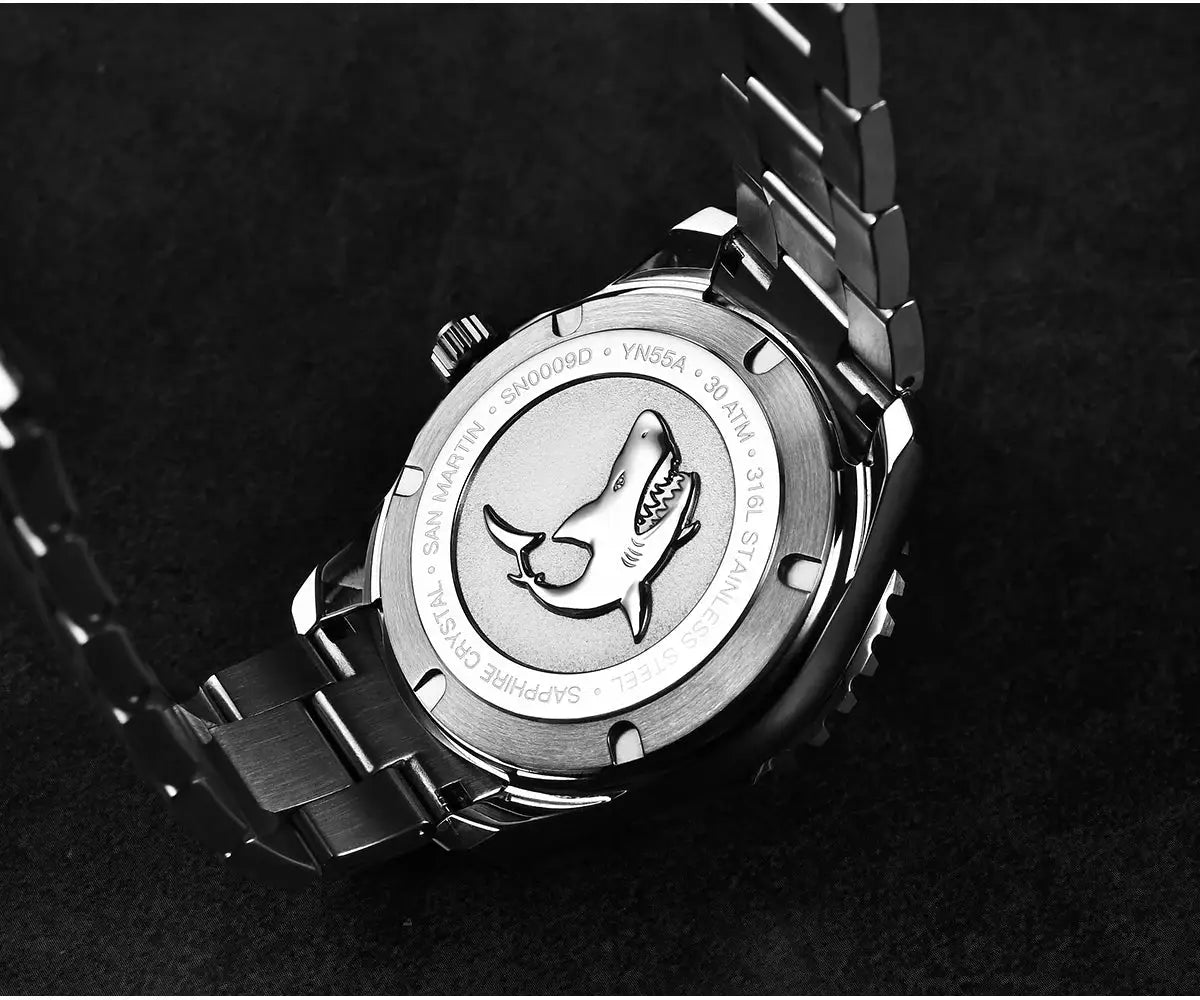 San Martin diver watch back case with shark engraving in stainless steel, 40–44mm, NH35 automatic, 30 ATM, Simples Market