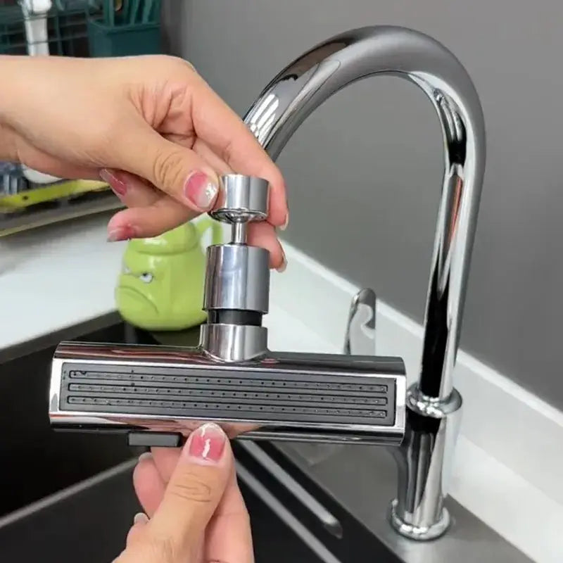 Simples Market chrome kitchen faucet spray nozzle, three-mode universal swivel extension, splash-proof.