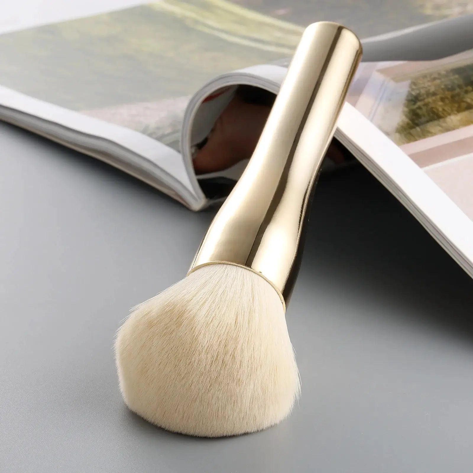 NovaBeauty Large Powder Brush For Flawless Even Coverage Professional Makeup Tool