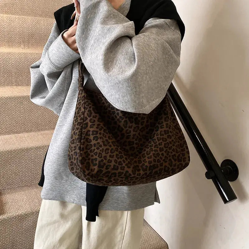 Leopard print women's shoulder bag, soft textile, large capacity