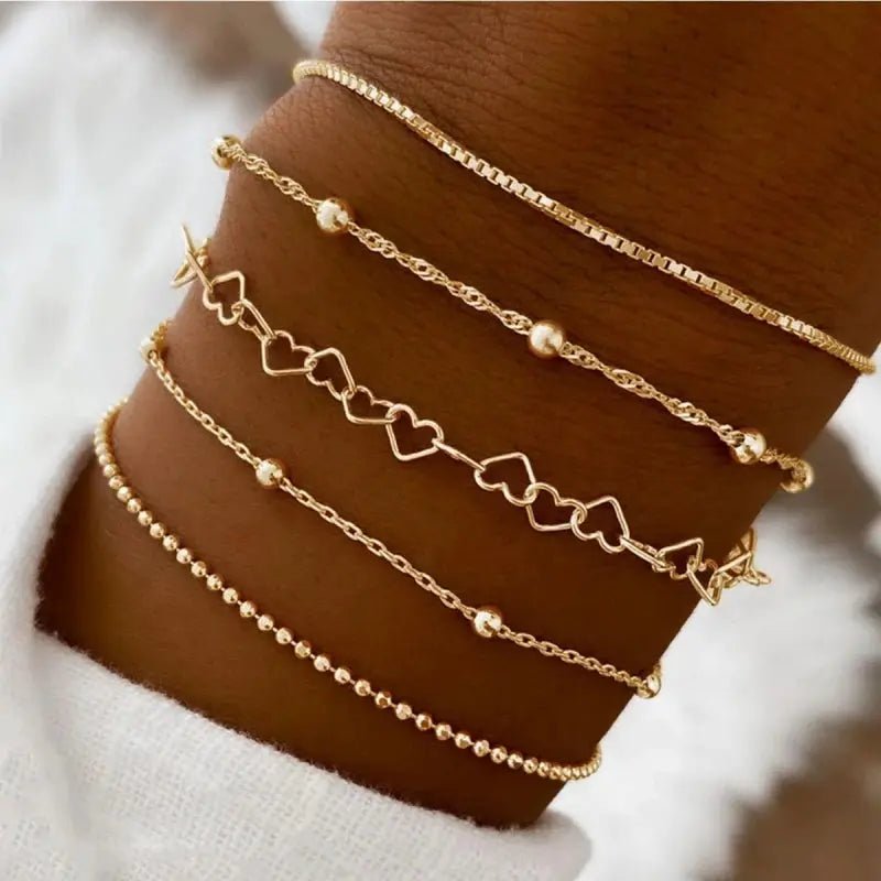 Five Piece Set Exquisite Gold And Silver Tone Thin Heart Chain Bracelets For Women Daily Wear Jewelry Accessories - Simples Market