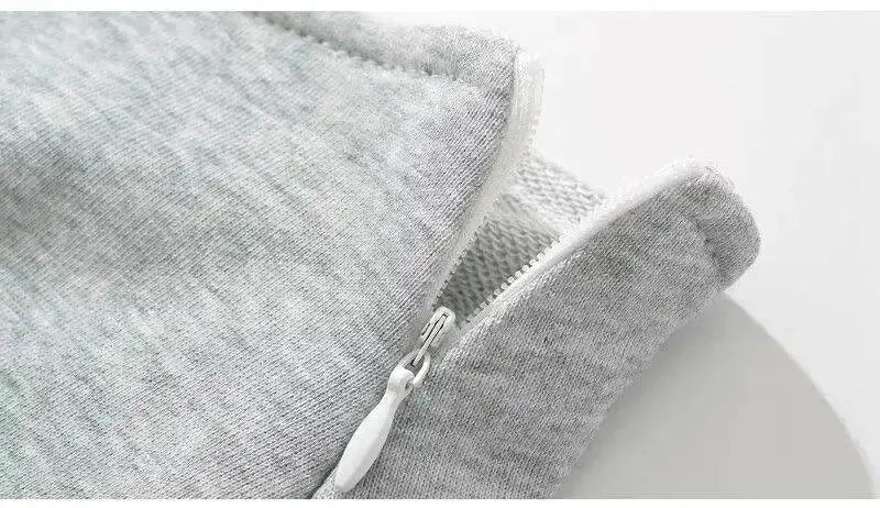 Mooyufon Y2K mini skirt by Simples Market, light gray fabric with zipper detail