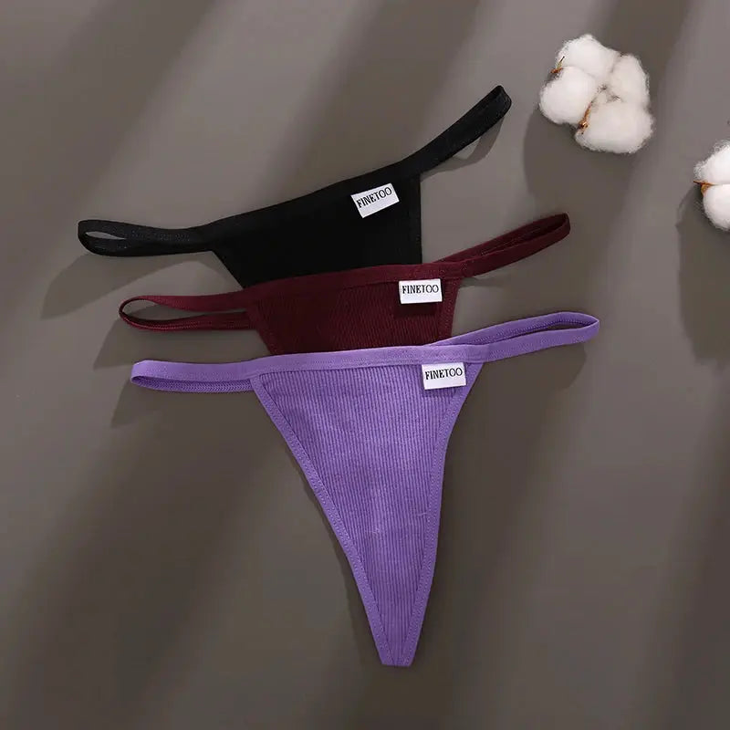 Thong underwear set, 3-pack cotton low-rise seamless thongs in black, burgundy and purple with Finetoo labels