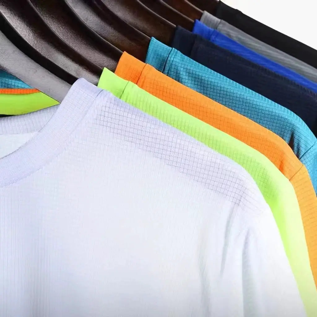Men's quick-dry short-sleeve sports shirts in an assortment of solid colors