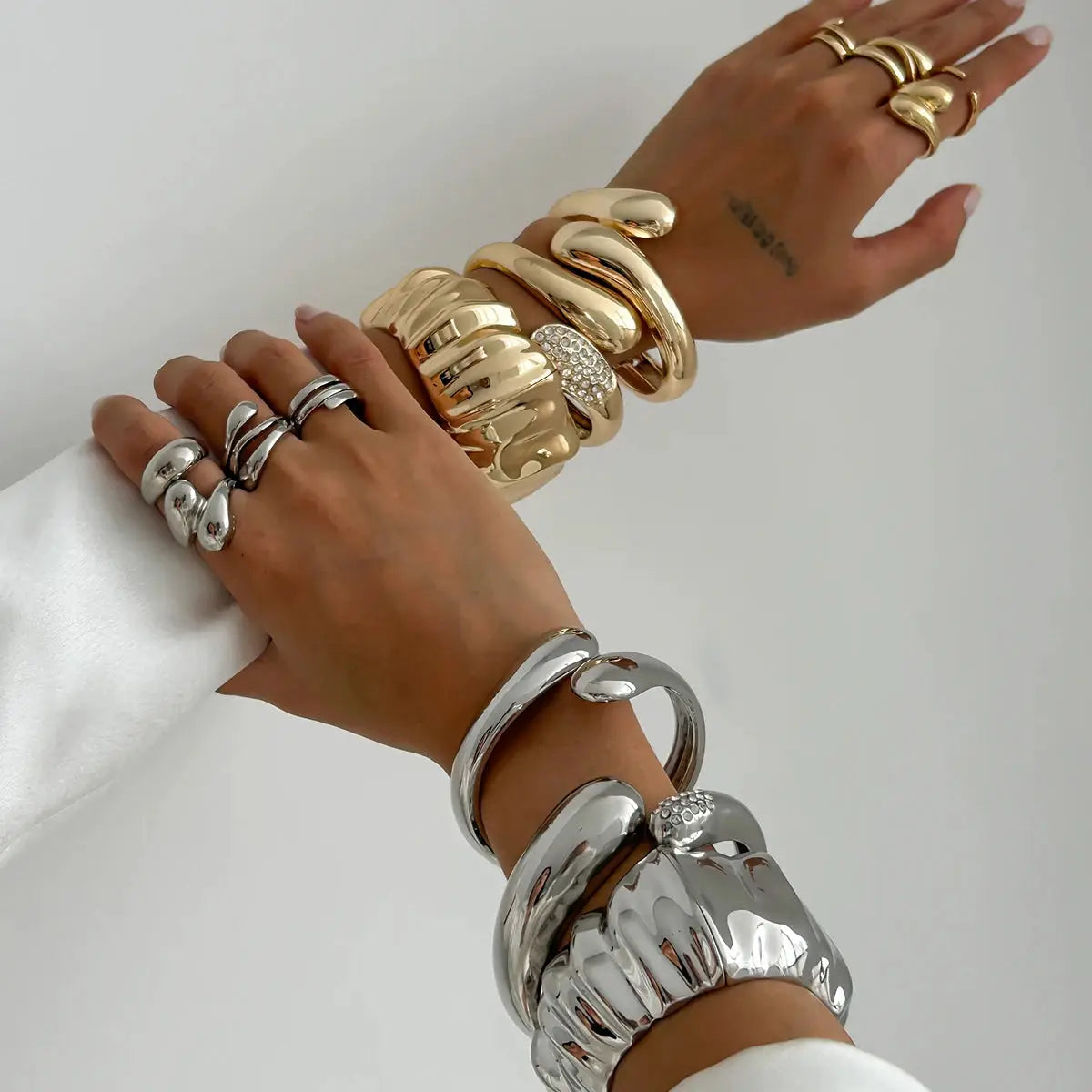 Ingemark Hip Hop Inlaid Rhinestones Water Drop Spring Bangle Irregular Chunky Bracelets Steampunk Jewelry For Men Women