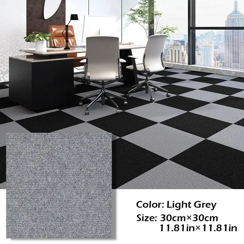 Simples Market self-adhesive anti-slip floor rug tile, 30x30cm, light grey for indoor use.