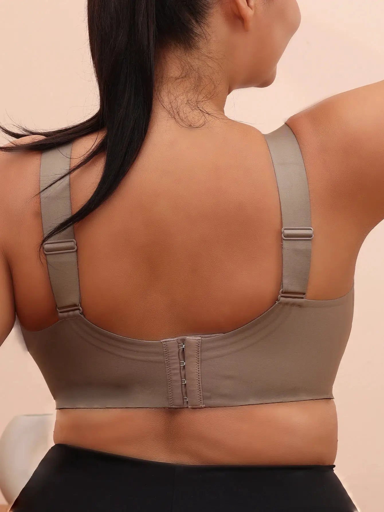 Plus-size sleeping bra in taupe, wireless with back-closure and wide adjustable straps