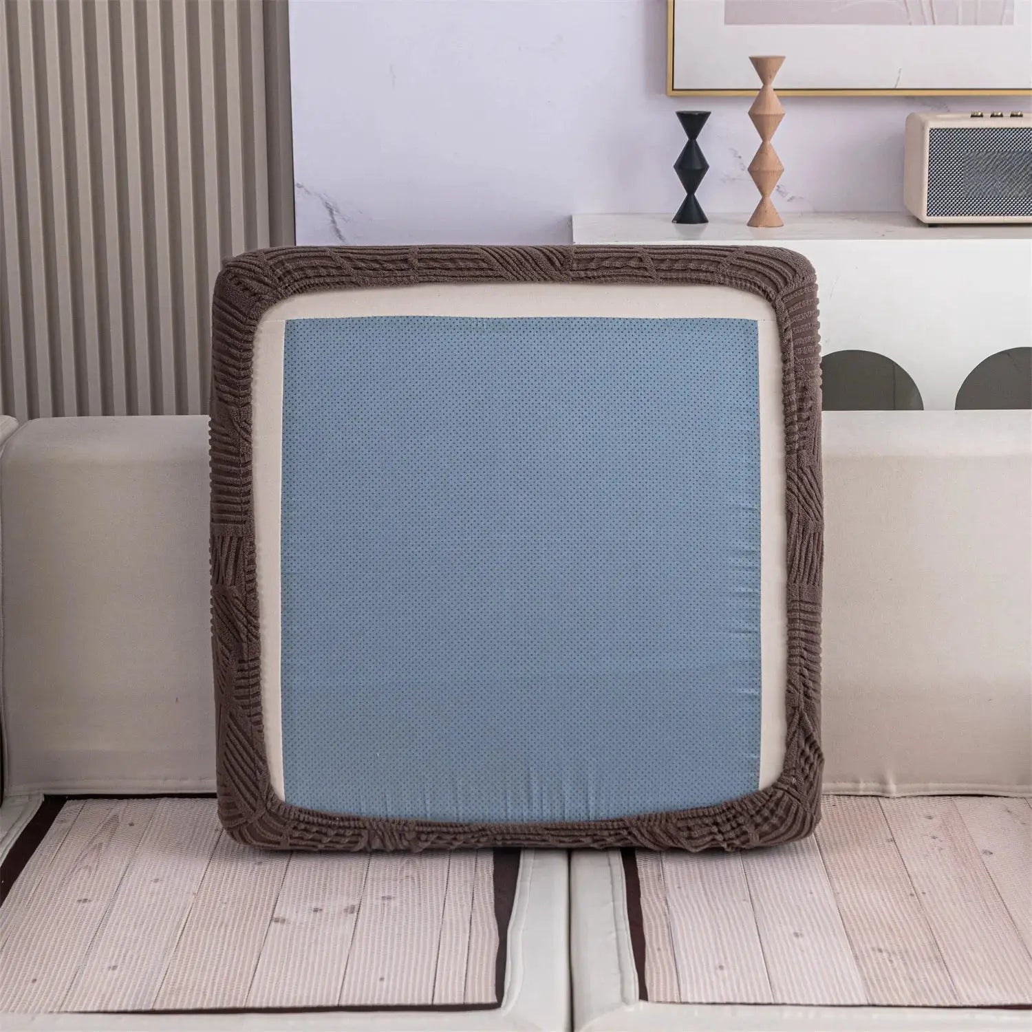 Simples Market Peism jacquard stretch sofa cover cushion cover with blue perforated center and brown knitted border.
