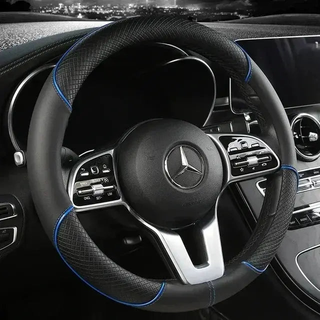 Steering wheel cover fitted on a Mercedes wheel, black microfiber leather with blue stitching, 38cm, non-slip