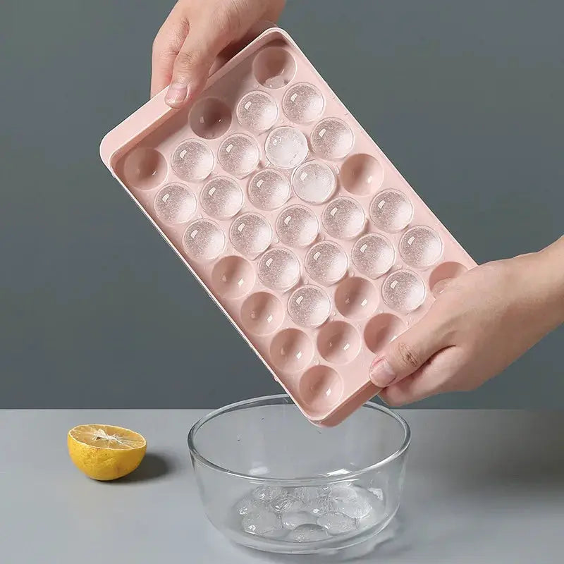 3D Round Ice Cube Tray With Lid Diamond Style Plastic Ice Mold Spherical Ice Ball Maker For Kitchen Bar
