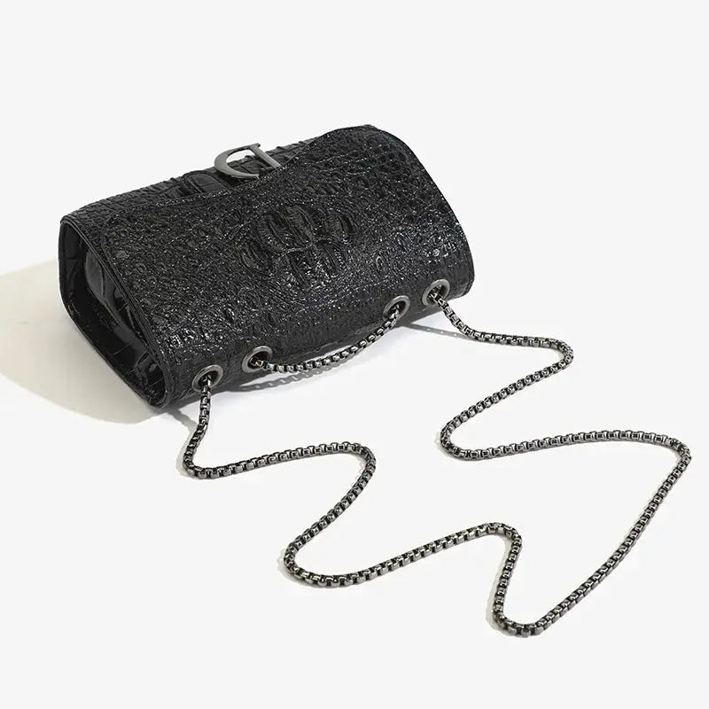 Sequined crossbody handbag by Simples Market, black with silver chain strap