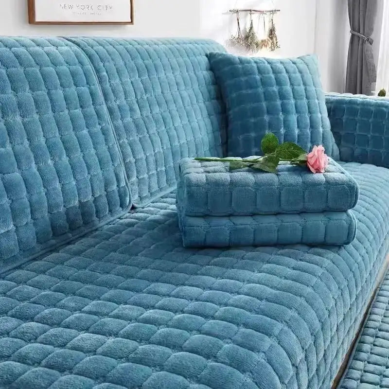 Velvet sofa cover in blue plaid quilted pattern with matching cushion, Simples Market.
