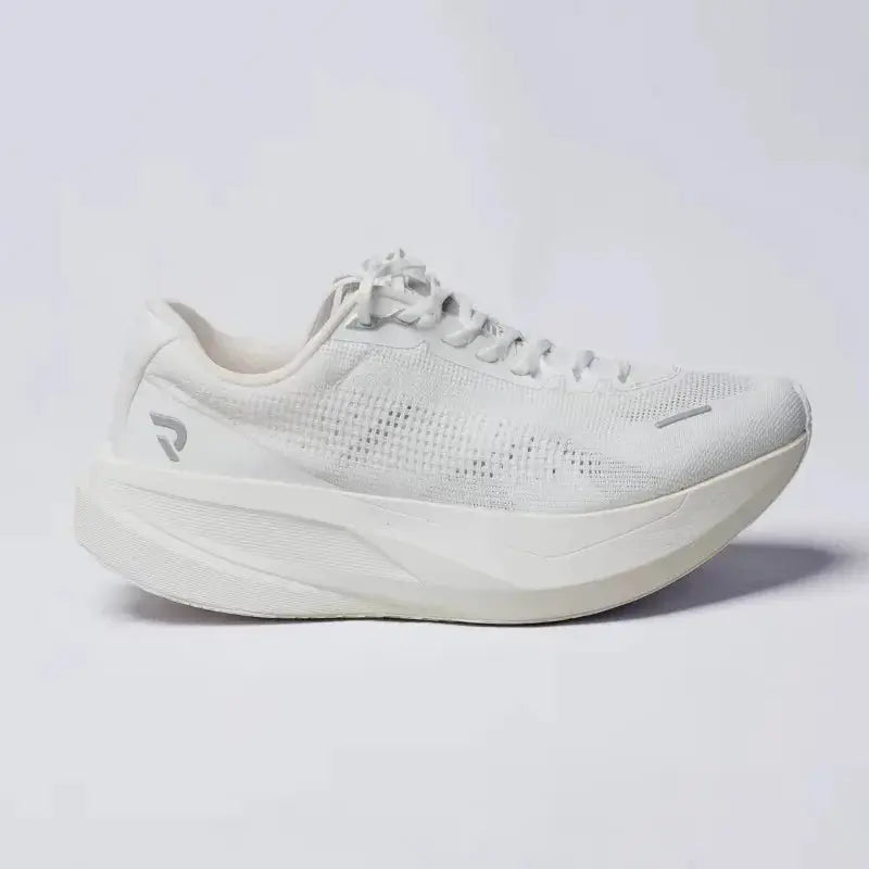 Simples Market white men's running shoe with lightweight mesh upper and chunky platform sole