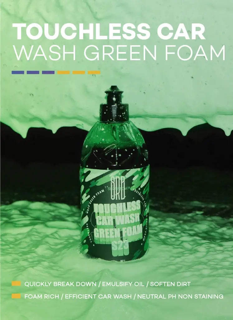 Green foaming car wash soap by Simples Market; touchless foam for cars, trucks, motorcycles.