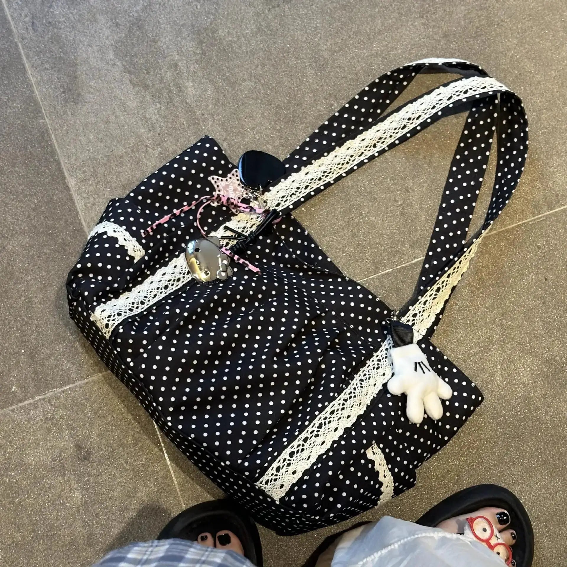 Simples Market Korean vintage canvas shoulder bag for women, black with white polka dots, lace trim, large capacity