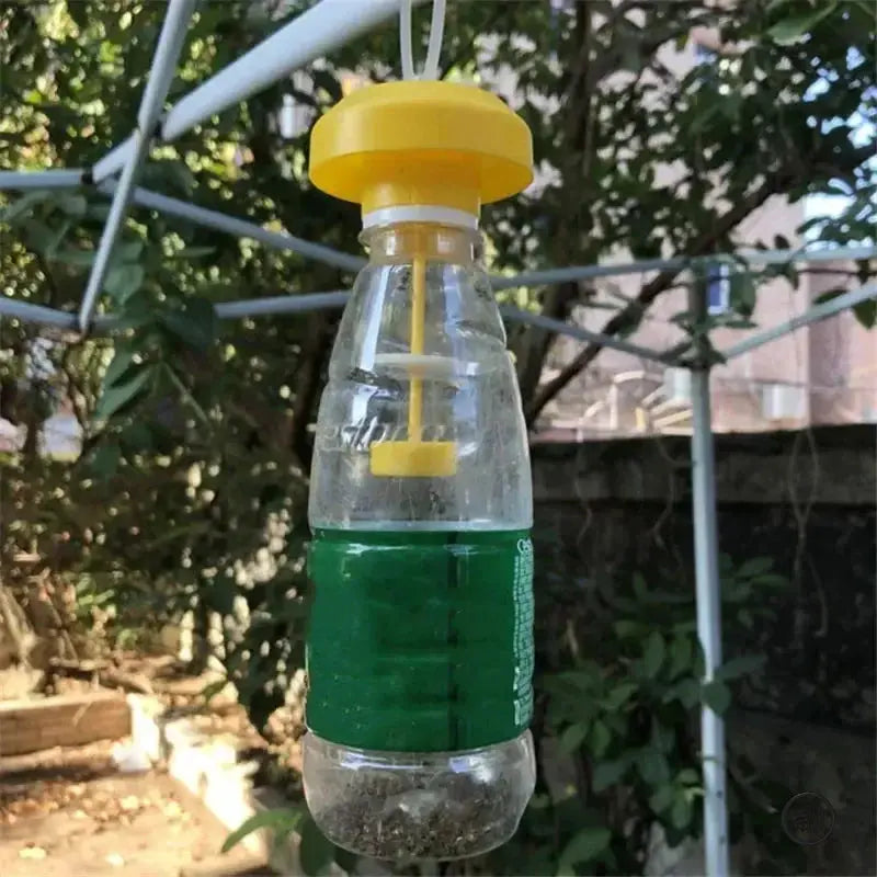 2 Pack Yellow Plastic Fruit Fly Traps For Home And Farm Insect Pest Control 6x6x2 cm