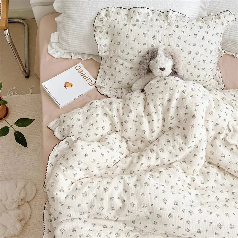 Simples Market INS Princess 3-piece gauze cotton floral bedding set with ruffle-edge pillowcases in ivory cream