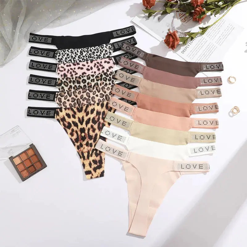 7Pcs leopard-print crystal-letter thong set for women; low-waist, breathable underwear