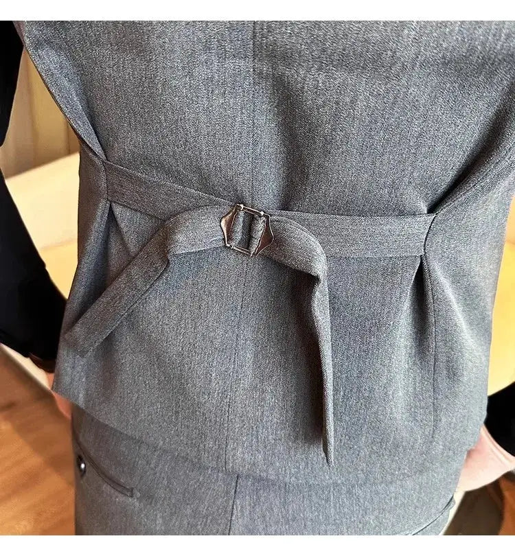 Waistcoat Simples Market gray elastic with back belt buckle