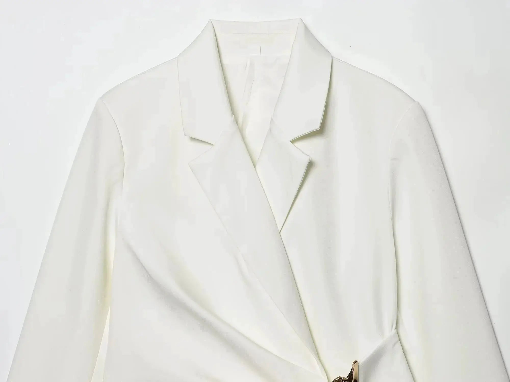KONDALA white blazer for women with long sleeves and tailored lapels