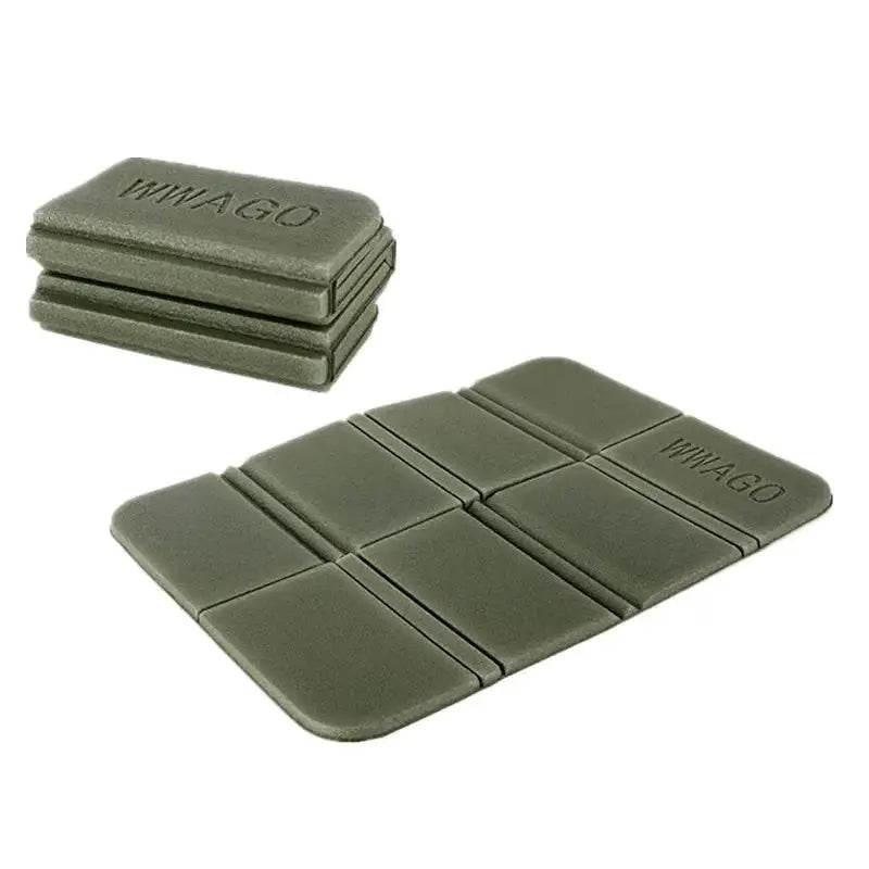 Foldable XPE foam outdoor mat set of 2, moistureproof green Simples Market picnic and camping seat cushions.