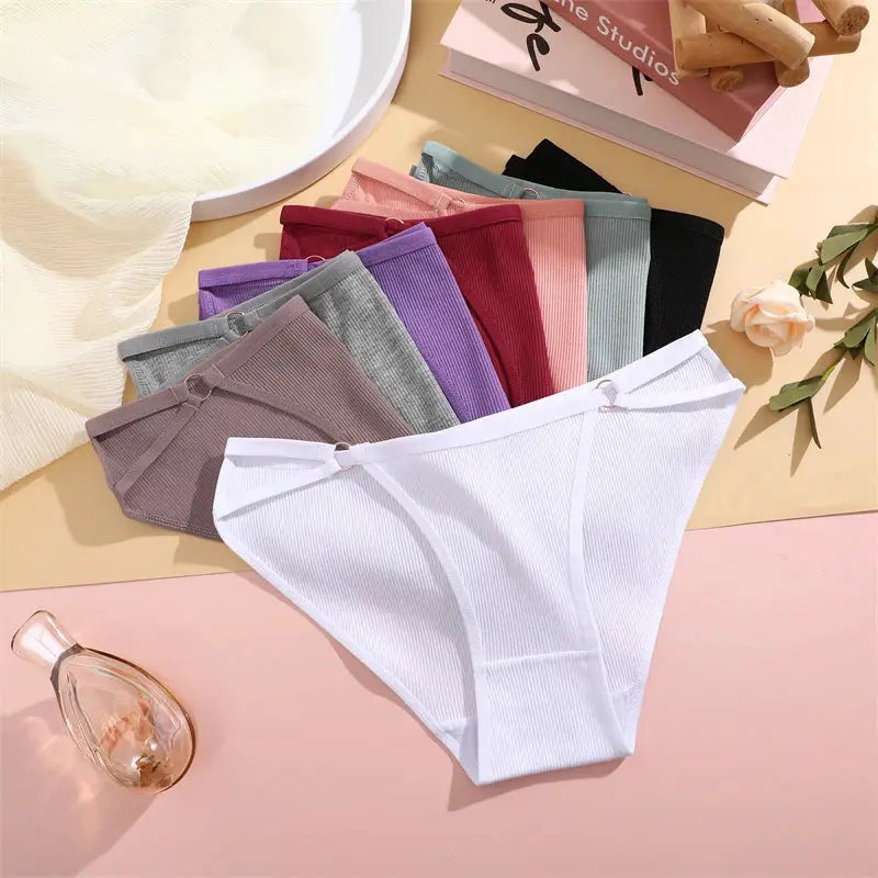 3-pack women's cotton ribbed panties in assorted colors; breathable briefs.