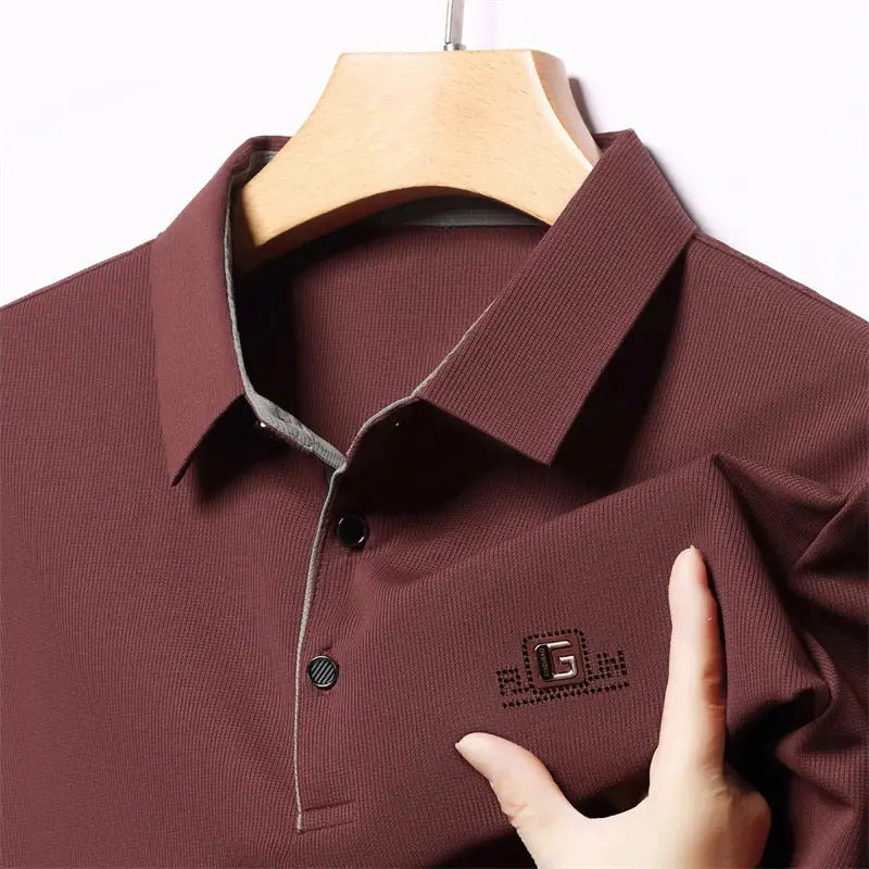 Simples Market men's burgundy polo shirt with badge logo, short sleeves, solid color casual top