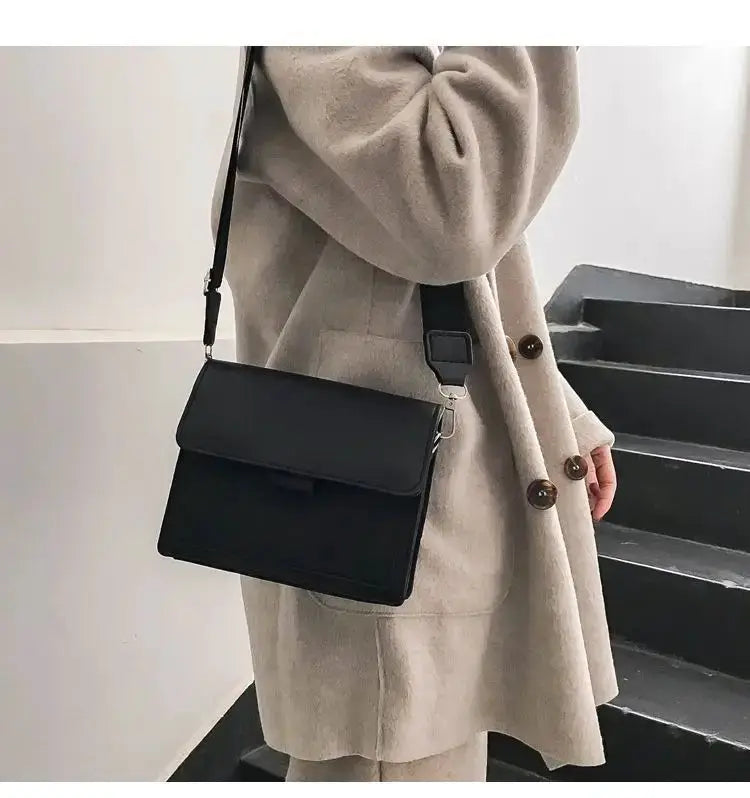 Classic Designer PU Leather Crossbody Bag for Women, black with flap, Simples Market