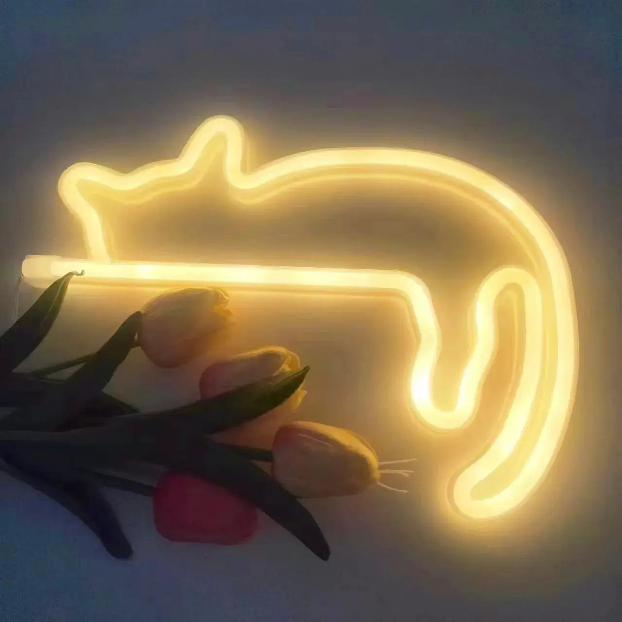 Cat-shaped neon sign, warm yellow LED glow, USB-powered wall decor
