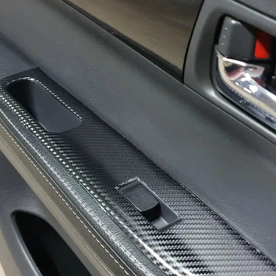Black carbon fiber vinyl car wrap for door panel trim with air release channels