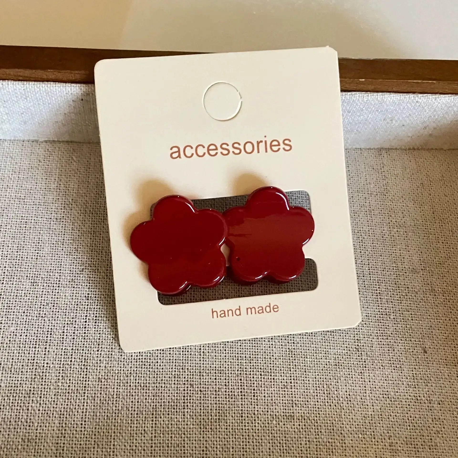 GlamClip Red Mini Duckbill Hair Clip For Women With Seamless Grip And All Day Hold