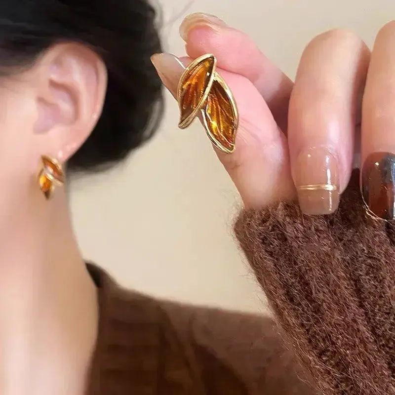 LATS New Korean Arrival Metal Trendy Grey Leaf Stud Earrings For Women Fresh Sweet Fashion Jewelry Gifts 2024