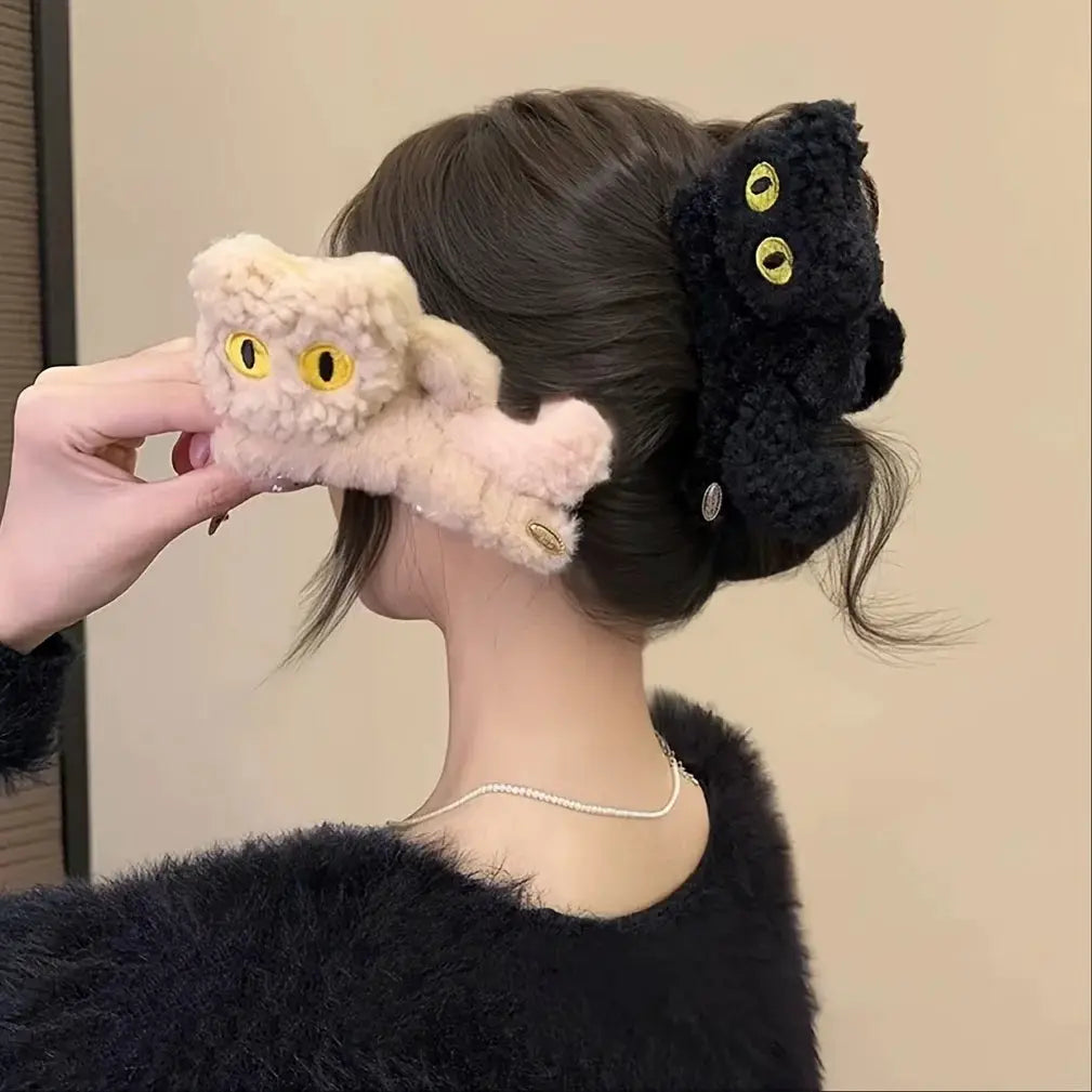 Plush Cat Claw Clip For Women Secure Ponytail And Bun Styling Soft Plush Comfort Hair Accessory