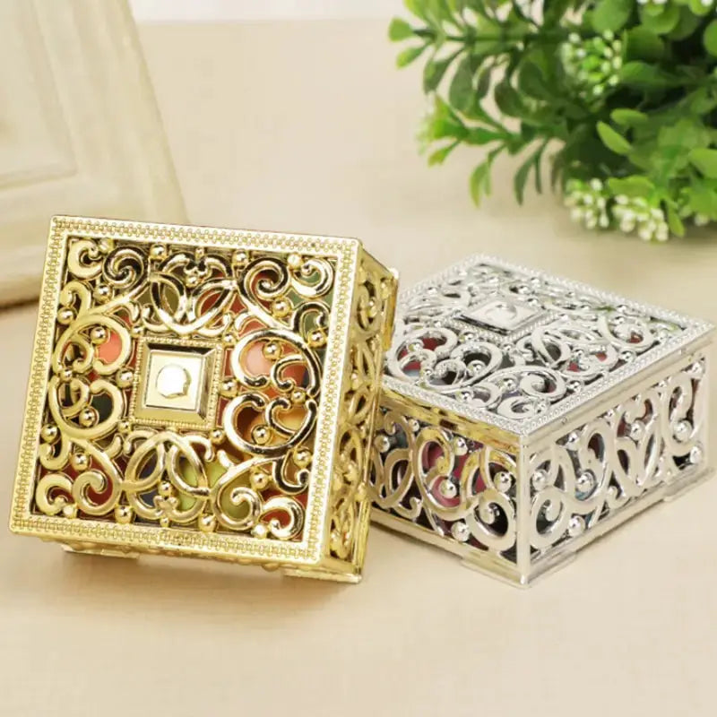 2 Pcs Mini Treasure Storage Jewelry Boxes Silver Color Hollow Flower Pattern Case For Necklace Earrings Ring