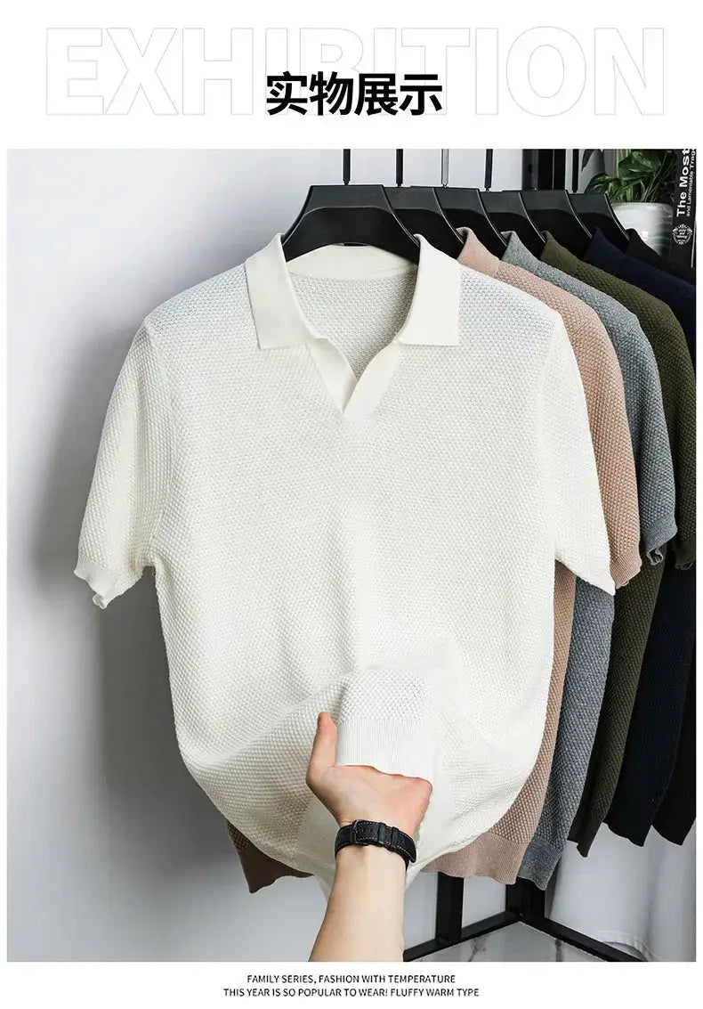 Simples Market men's 100% cotton short-sleeve polo shirt in white knit texture with polo collar, displayed with assorted colors