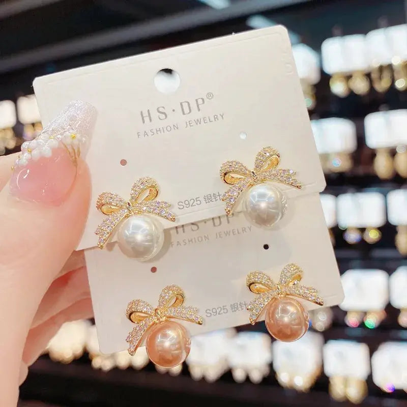 Sparkling Rhinestone Bow Pearl Stud Earrings for Women Light Luxury Fashion Jewelry Gift for Wedding Birthday
