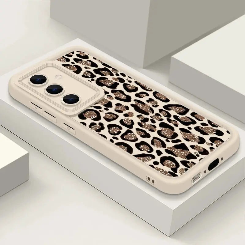 Leopard print TPU phone case for Samsung Galaxy smartphones by Simples Market