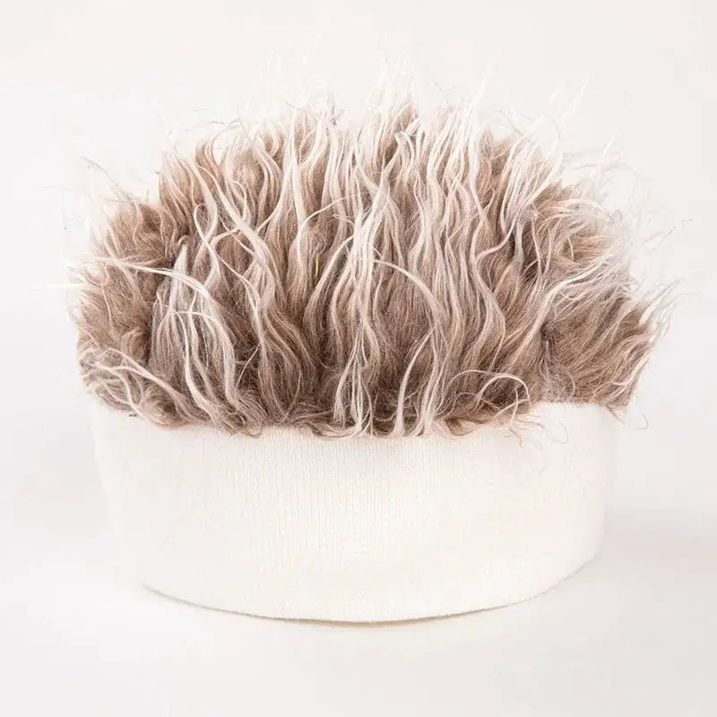 Simples Market hip-hop decorative wig cap with white knit base and beige faux-fur top