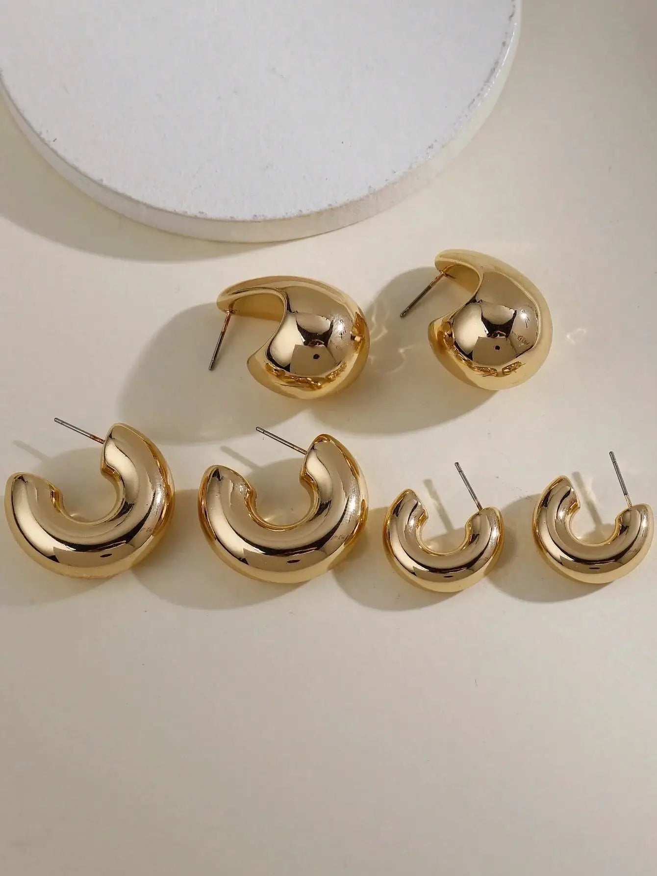 Fashion Classic Twist C Shape Earring Set For Women Tear Drop Gold Color Earrings For Daily Workplace And Party Outfits